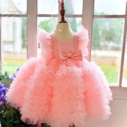 Elegant kid's gown for a Princess