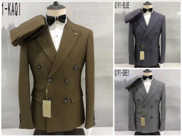 Buttoned Men's Suits