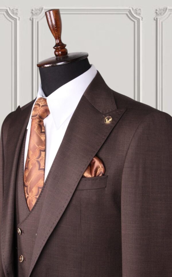 Men's Tailored 3-Piece Suit – Classic Taupe with Peak Lapels