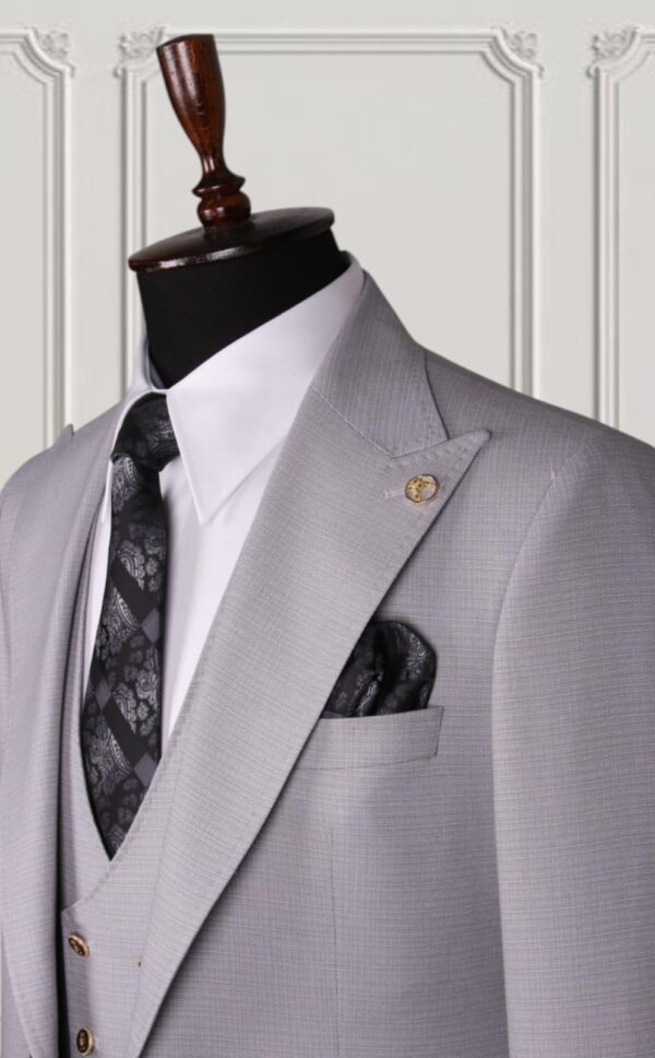 Men's Tailored 3-Piece Suit – Classic Taupe with Peak Lapels