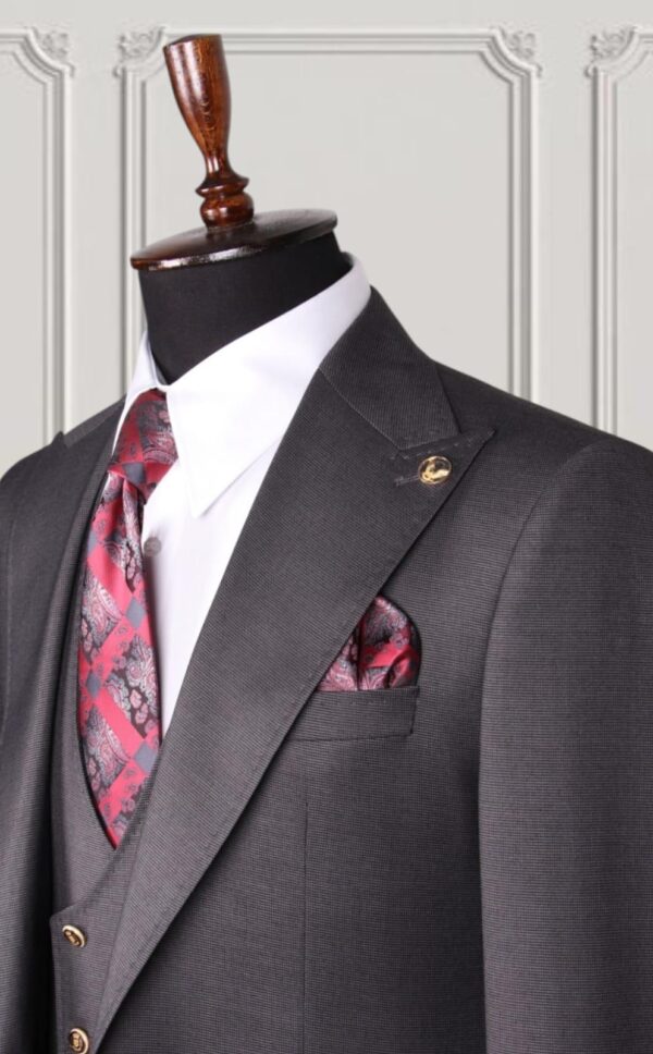 Men's Tailored 3-Piece Suit – Classic Taupe with Peak Lapels